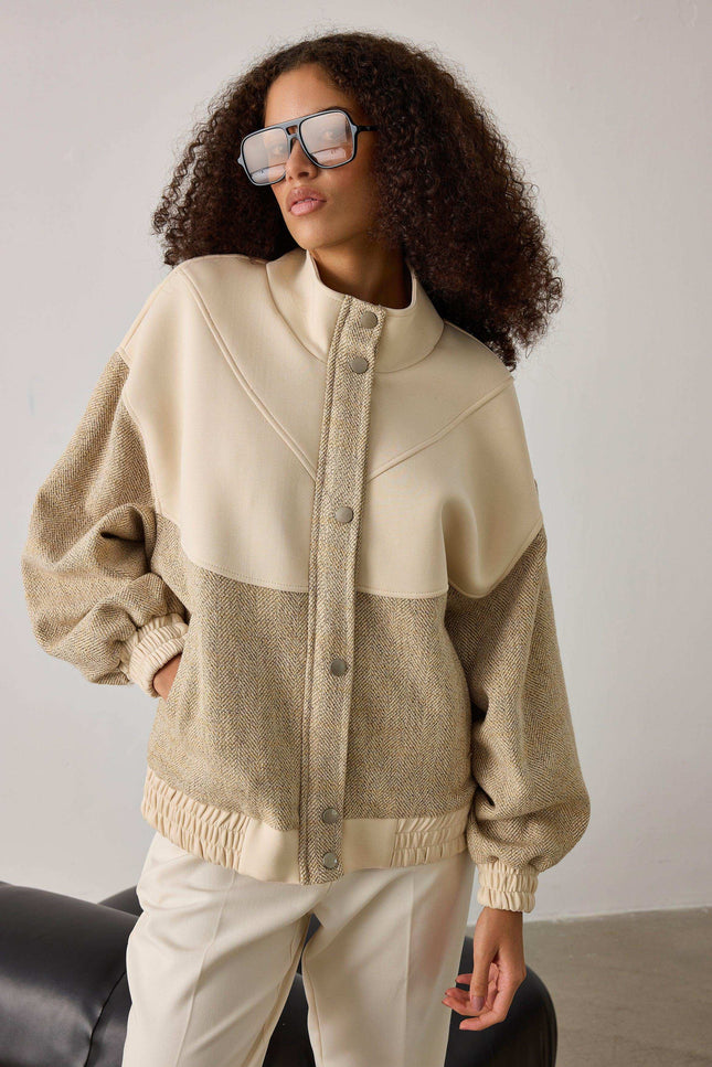 Bej Balıksırtı Desenli Bomber Ceket