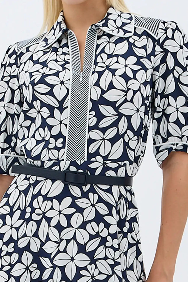 Yaprak Desenli Kemerli Gömlek Elbise (Siyah)