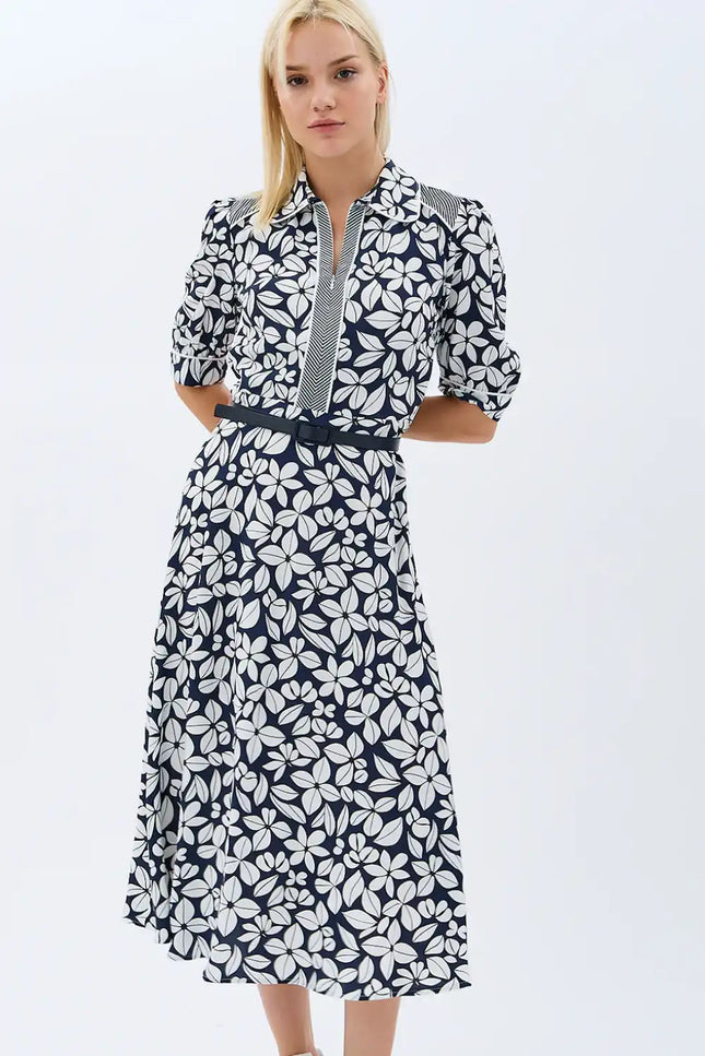 Yaprak Desenli Kemerli Gömlek Elbise (Siyah)