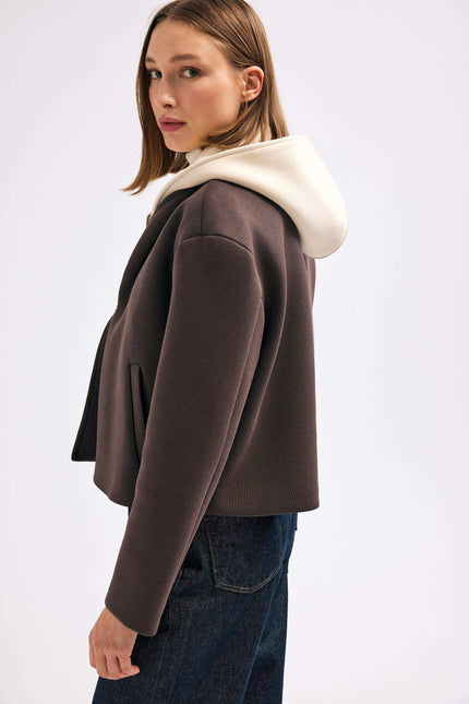 Kahverengi Kapüşonlu Ceket