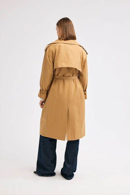Camel Kuşaklı Trençkot