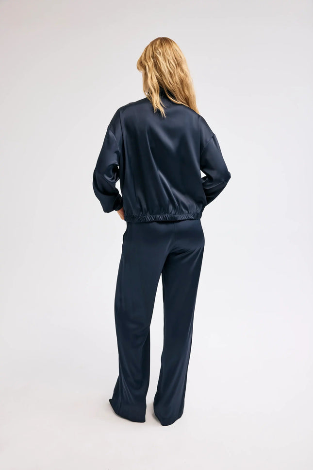 Bol Kesim Lacivert Pantolon