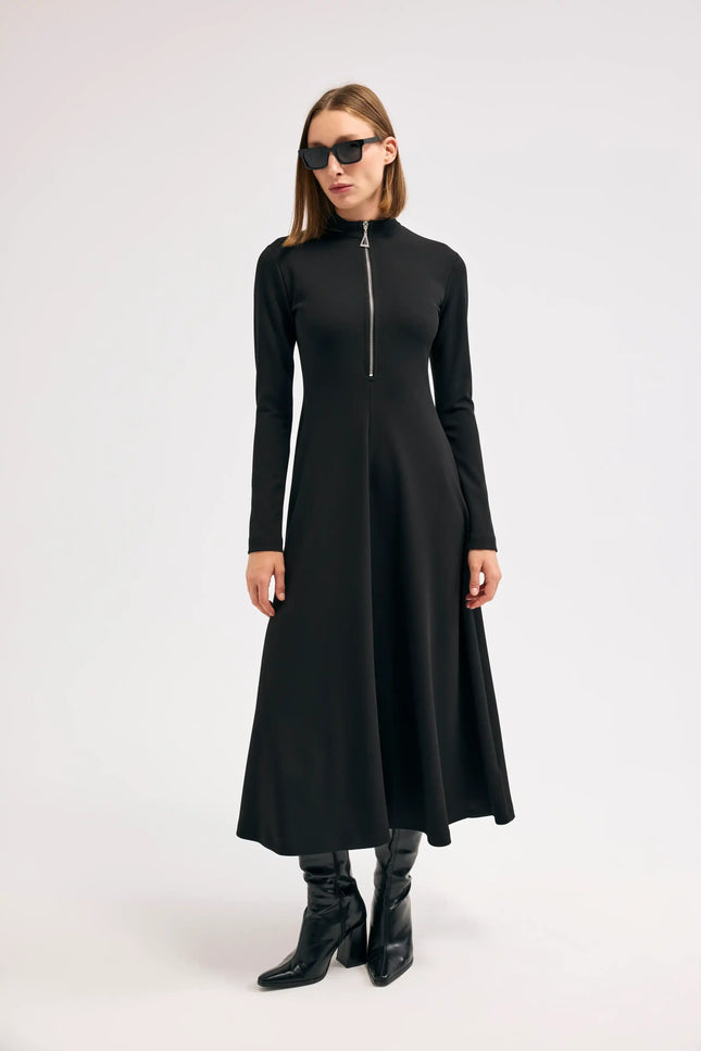 Siyah Fermuar Detaylı Elbise