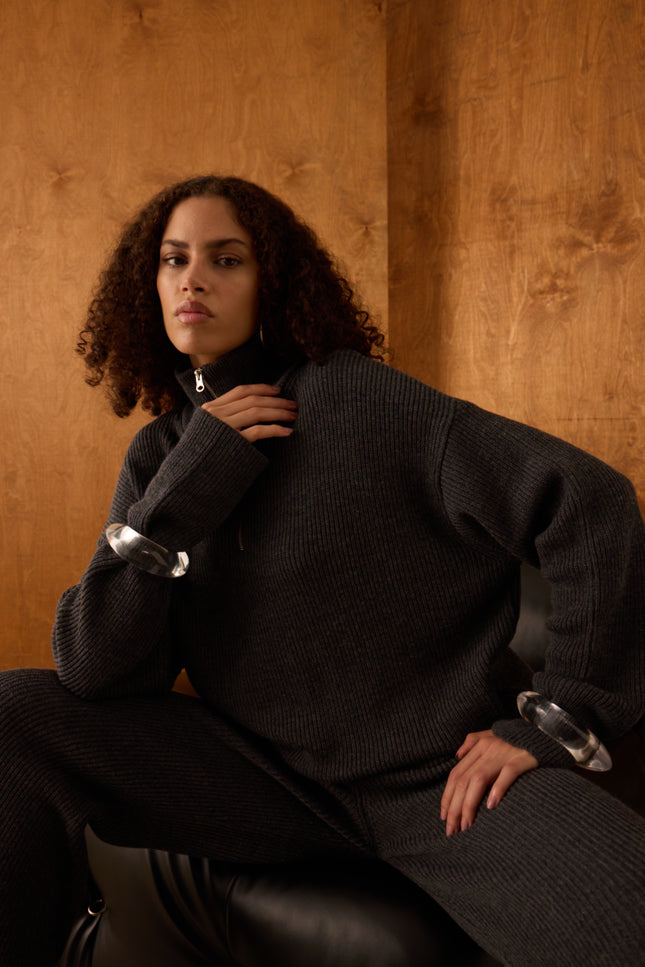 Gri Fermuarlı Dik Yaka Triko