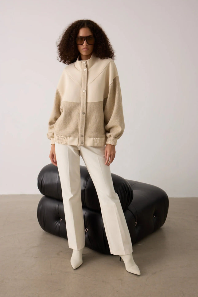 Bej Balıksırtı Desenli Bomber Ceket